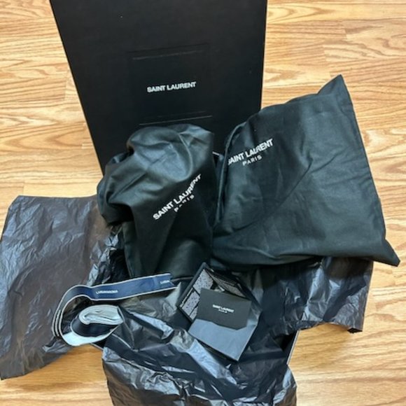 Saint Laurent Paris Wyatt Harness in Pebbled Leather - Picture 5 of 6